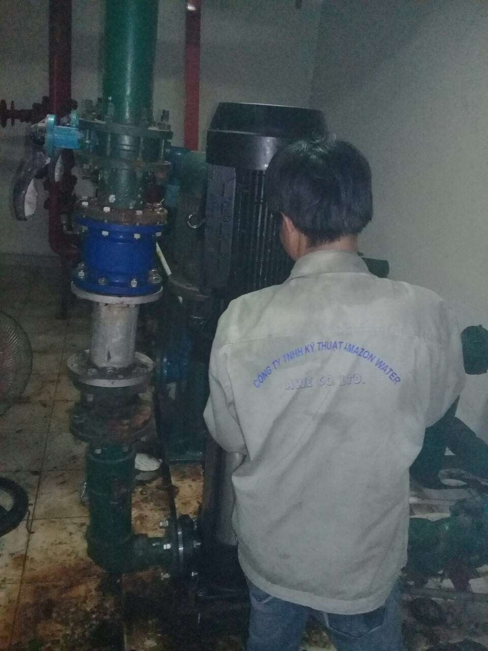 Sửa bơm Trục Đứng - CC Hưng Vượng - Phú Mỹ Hưng